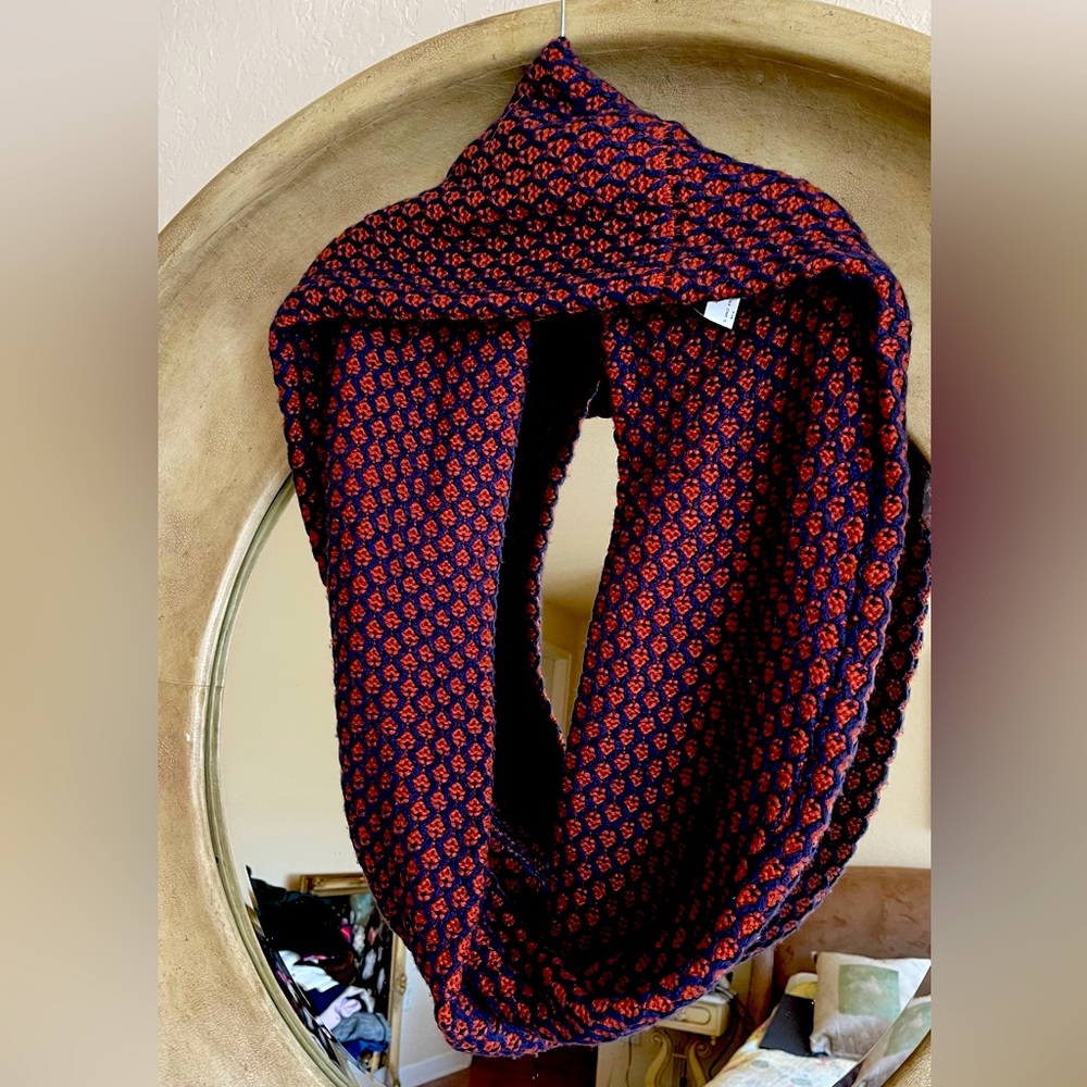 NWT J.Crew snood one size